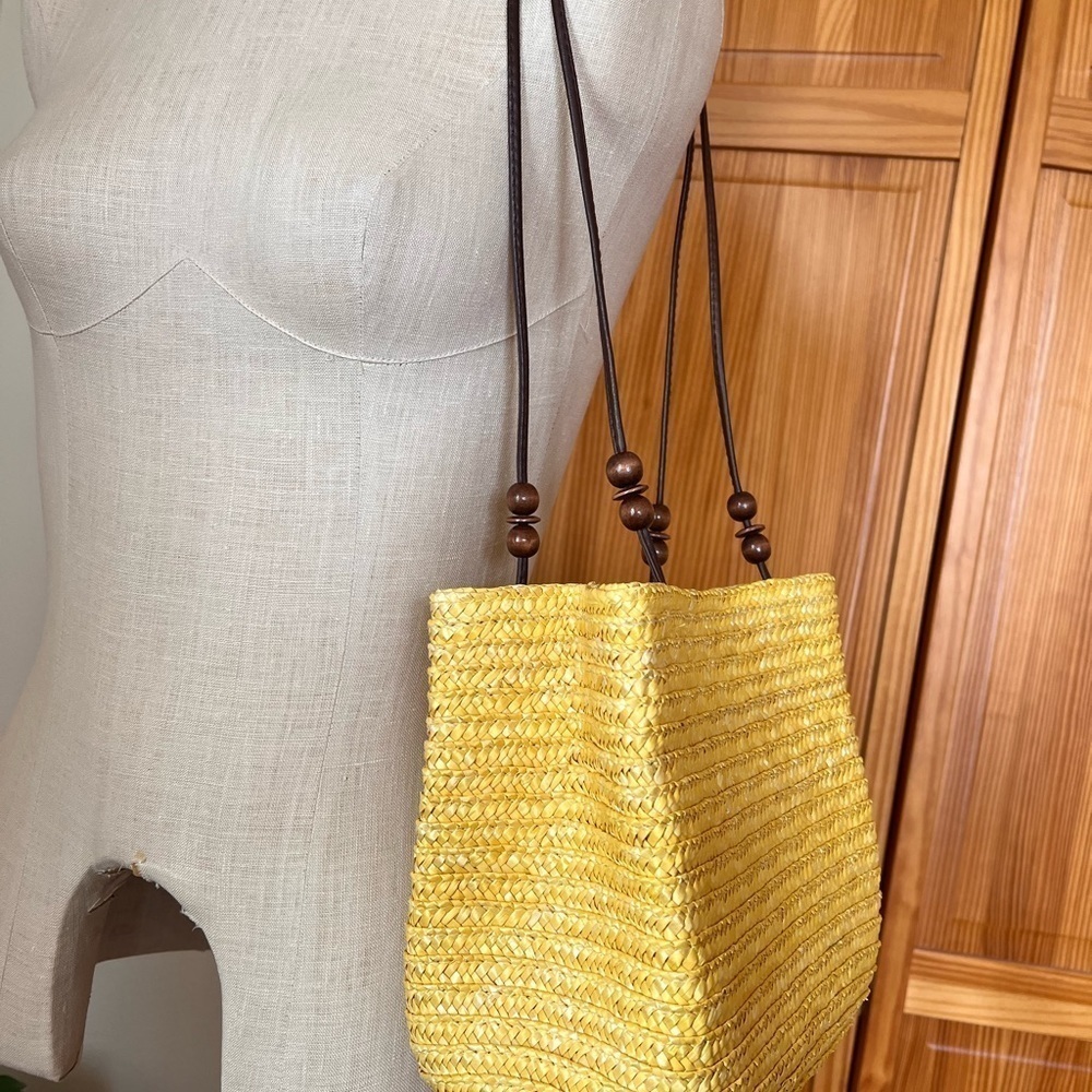 Vintage Yellow Wheat Straw Woven Purse Boho Beaded Resortwear - Picture 3 of 11